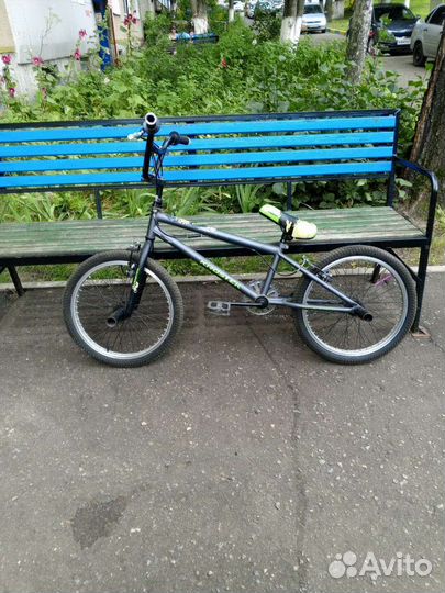 Трюковой велосипед BMX б/у