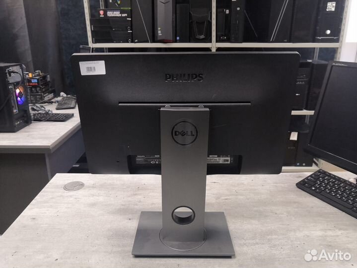Монитор Philips 22
