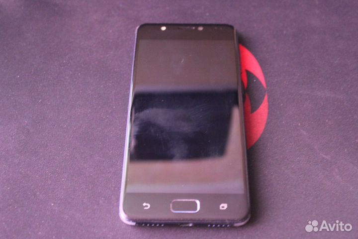 Продам asus ZenFone 4 Max ZC520KL