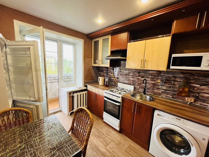 2-к. квартира, 50 м², 5/5 эт.