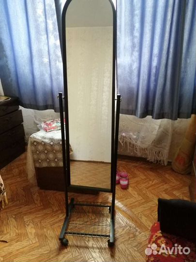 Зеркало напольное на колесах бу