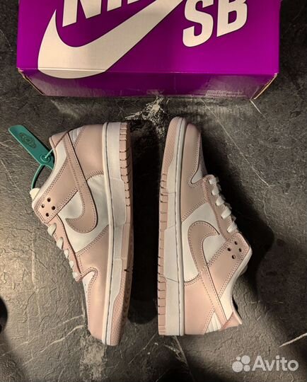 Кроссовки nike dunk low pink