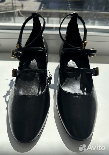 Лакированные туфли Massimo Dutti на каблуке