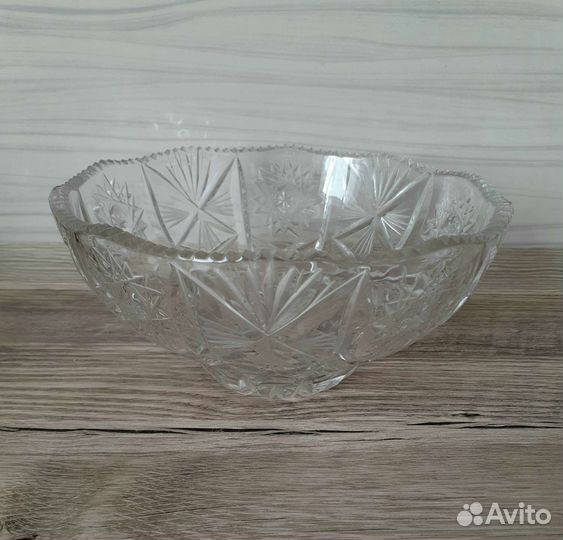 Хрустальная ваза