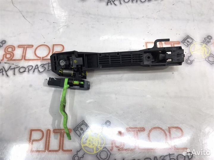 Внешняя ручка задней правой двери Toyota Camry (A