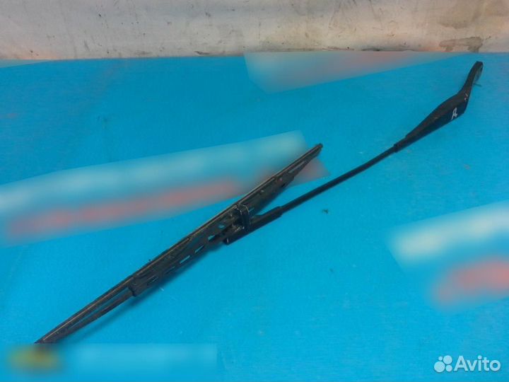 Поводок стеклоочистителя передний правый Opel Astr