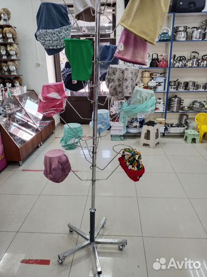 Вешалка напольная для головных уборов