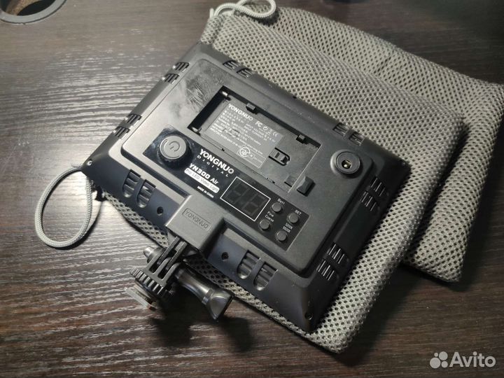 Свет для съемки YN 300air