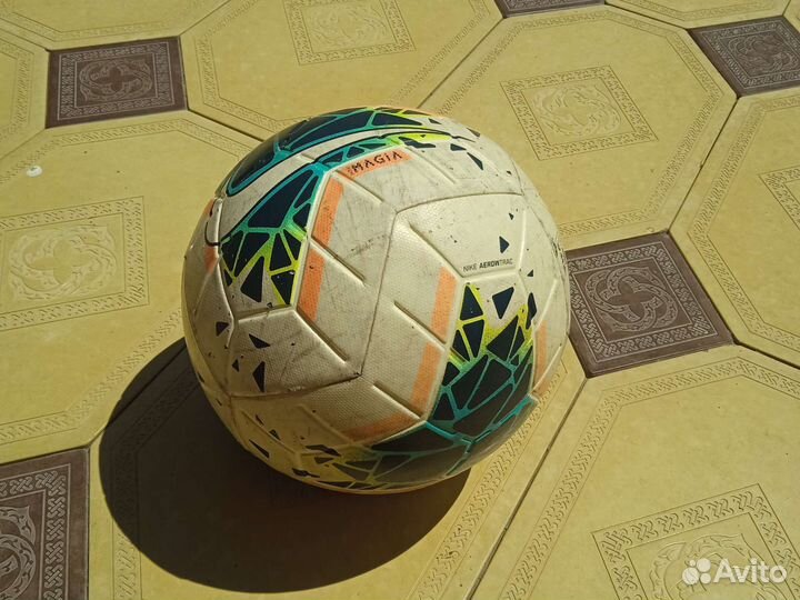 Футбольный мяч профессиональный nike