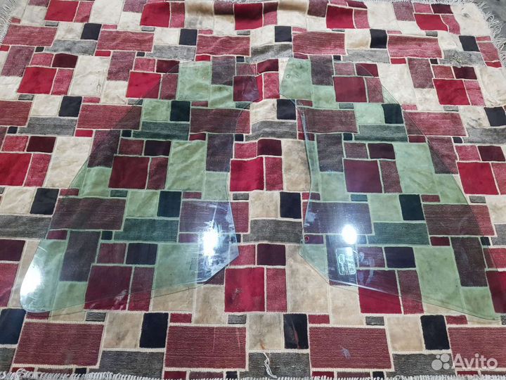 Стёкла Peugeot 206