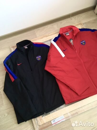 Хоккейная одежда для профессионалов и любителей