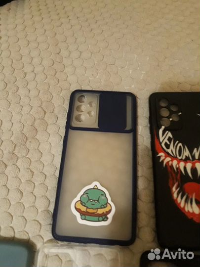 Продам чехлы на Samsung A72