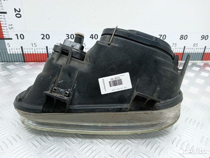 Фара передняя для Volkswagen Golf 4 1J1941016C