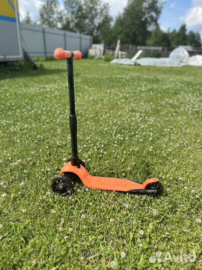 Самокат детский трехколесный
