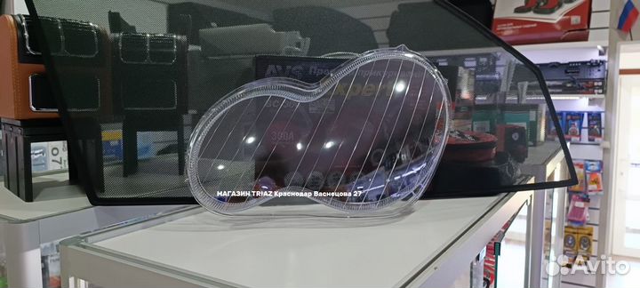 Стекло фары mercedes C-class W203 2004-2007 левое