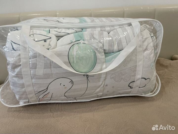 Бортики в кроватку+ комплект постельного