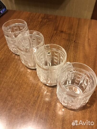 Рюмки, стопки, бокалы, кружки, графин