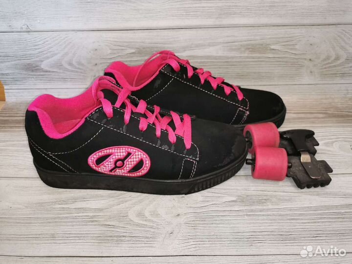 Роликовые кроссовки Heelys