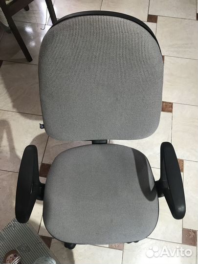 Компьютерное кресло