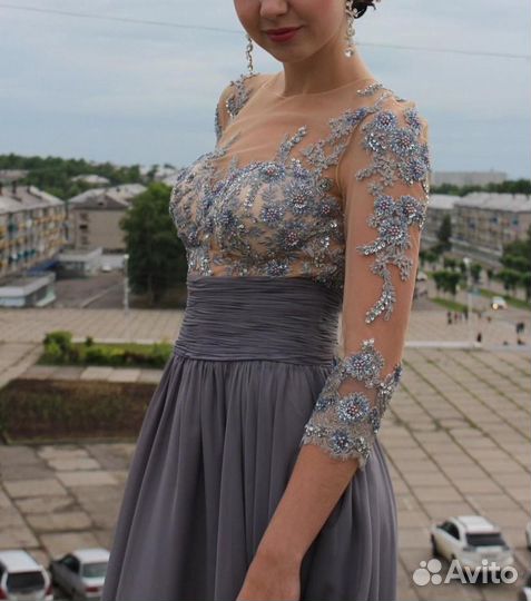 Вечернее платье