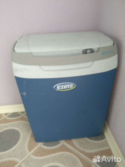 Автомобильный холодильник Ezetil E 32 М 12/220V