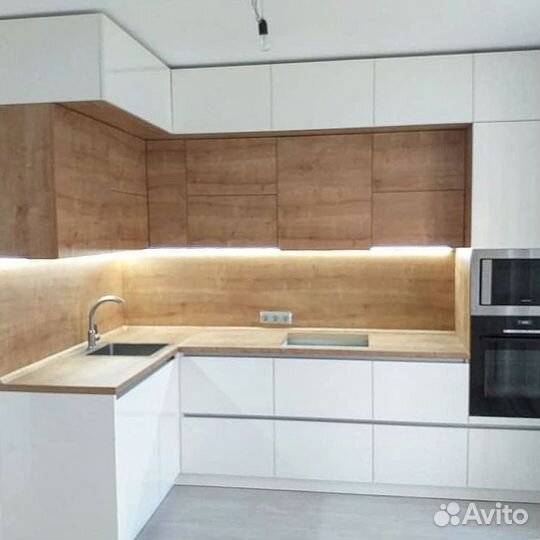 Кухня разные цвета фасадов