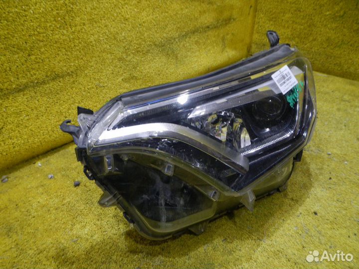 Фара левая Toyota RAV4