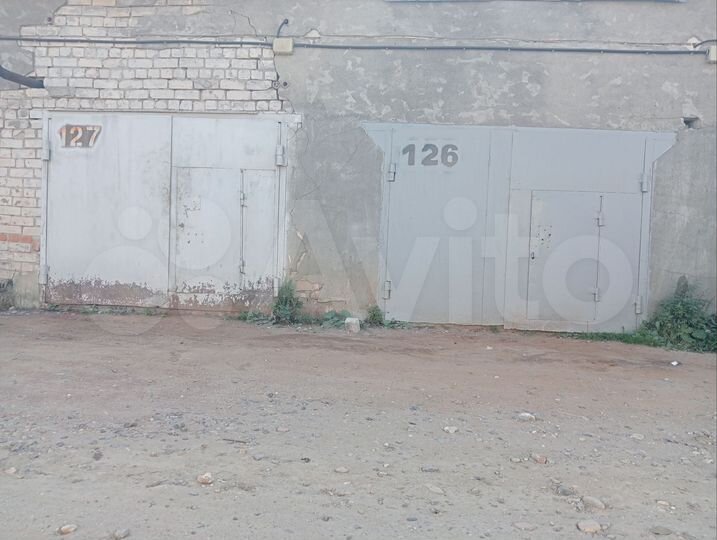 Гараж, > 30 м²