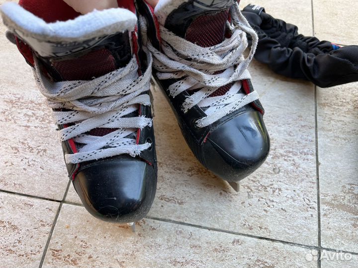 Коньки хоккейные вратарские bauer 12.5D