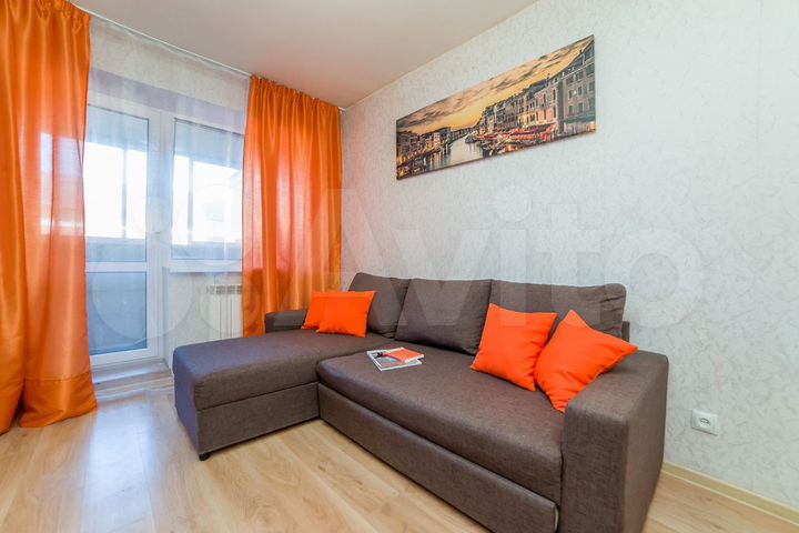 1-к. квартира, 54 м², 1/10 эт.