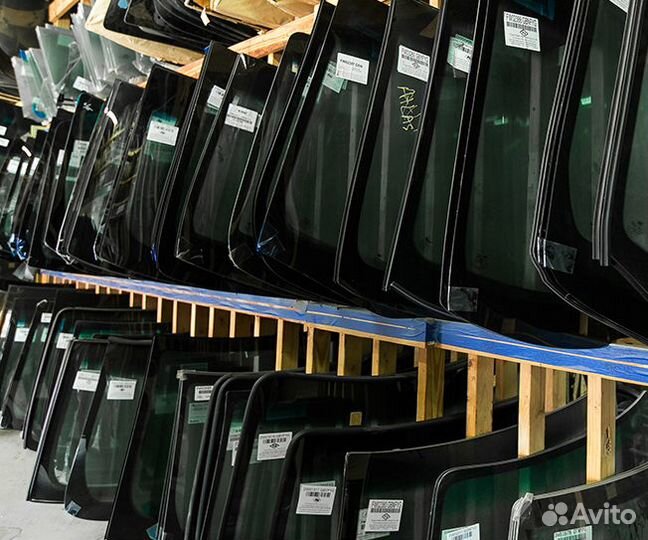 Автомобильное стекло для грузовика Фредлайнер