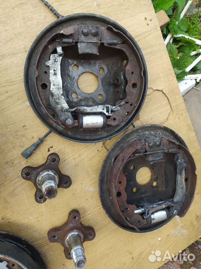 Nissan Almera G15 тормозные барабаны