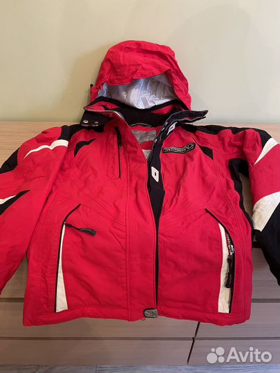 Горнолыжная куртка размер S