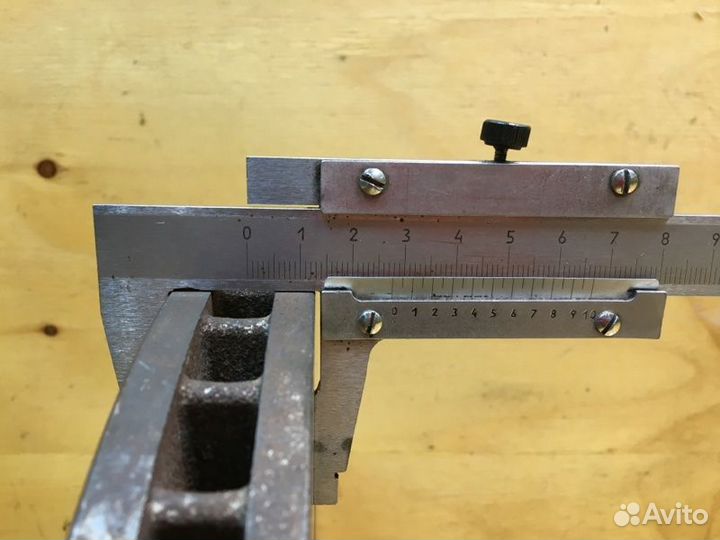 Диск тормозной передний Nissan Tino V10 QG18DE