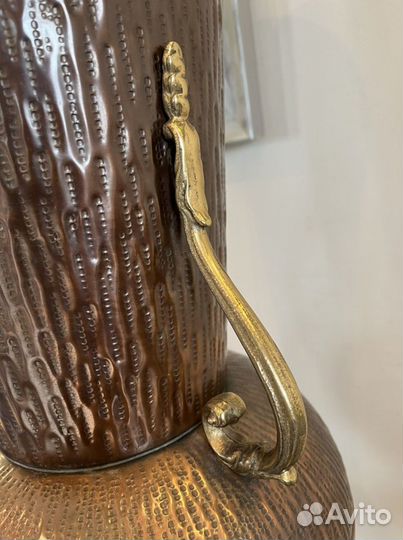 Старинная напольная ваза 55 см. Медь. Италия