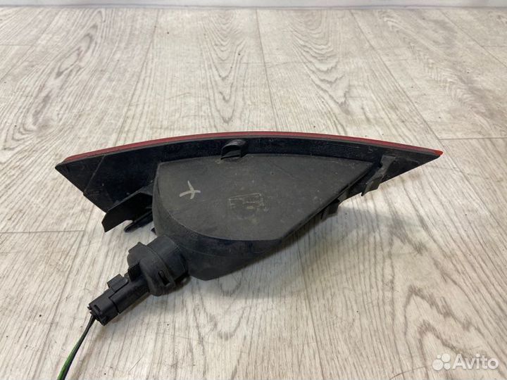 Фонарь противотуманный задний правый Ford Kuga DR