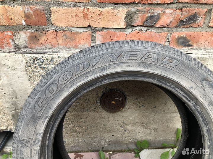 Goodyear UltraGrip 500 205/55 R16