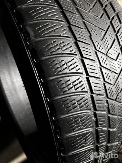 Pirelli Scorpion Winter 285/40 R22