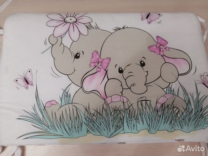 Бортик на детскую кроватку