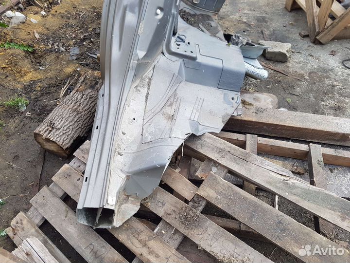 Крыло заднее правое citroen c5 2006г