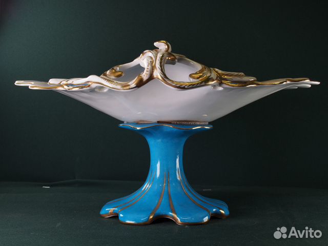 Фарфоровая ваза для фруктов в стиле Севр