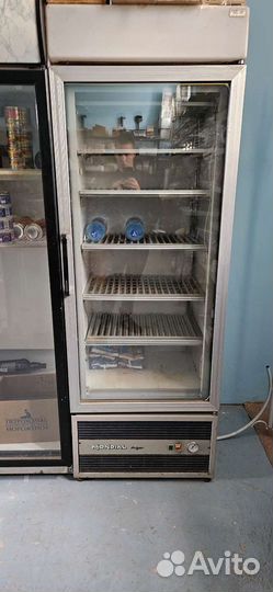 Холодильная витрина