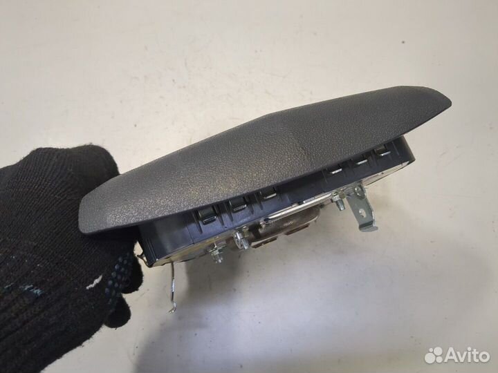 Подушка безопасности водителя Chrysler Sebring 200