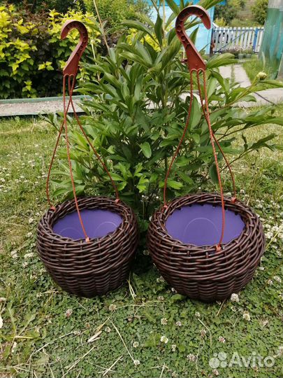 Кашпо из полиротанга