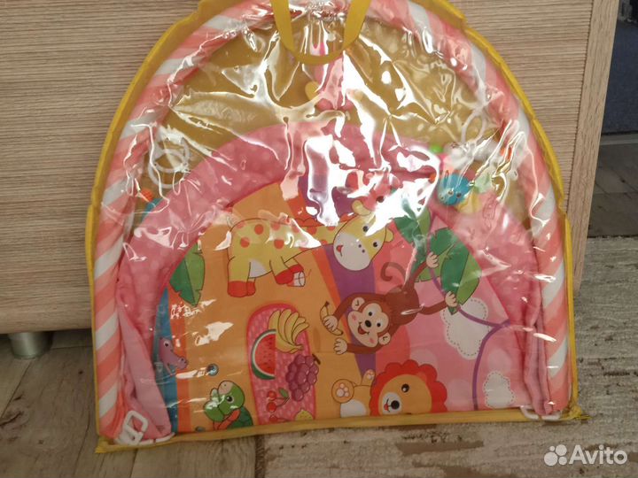 Развивающий коврик новый