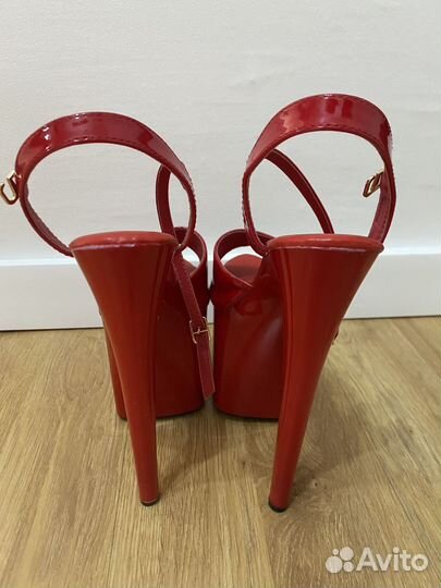 Стрипы тройки 39