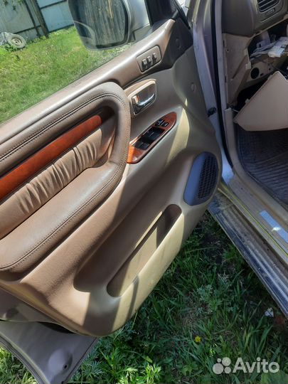 Дверные карты на тойота лендкрузер 100