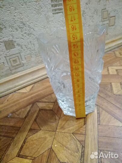 Ваза хрустальная