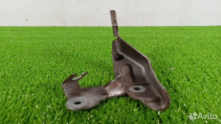 Кронштейн тормозного шланга передний левый Bmw