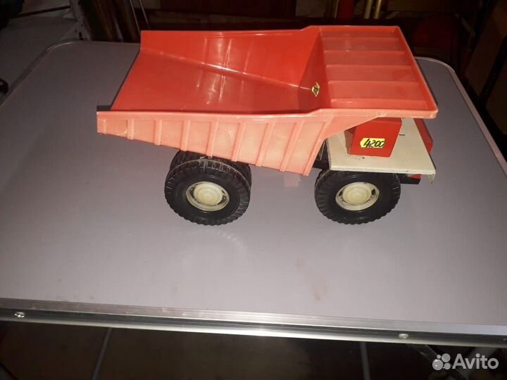 Коллекционная машина самосвал СССР